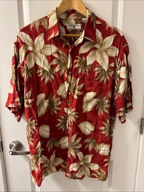 Red/burgundy and Cream Tropical Floral Button Down Short Sleeve Collar Shirt